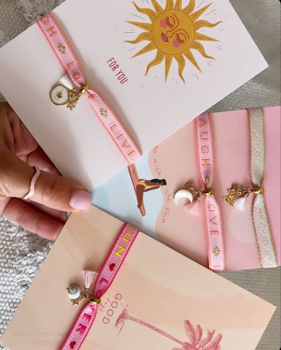Bracelet et son pendentif oeil de Ste lucie