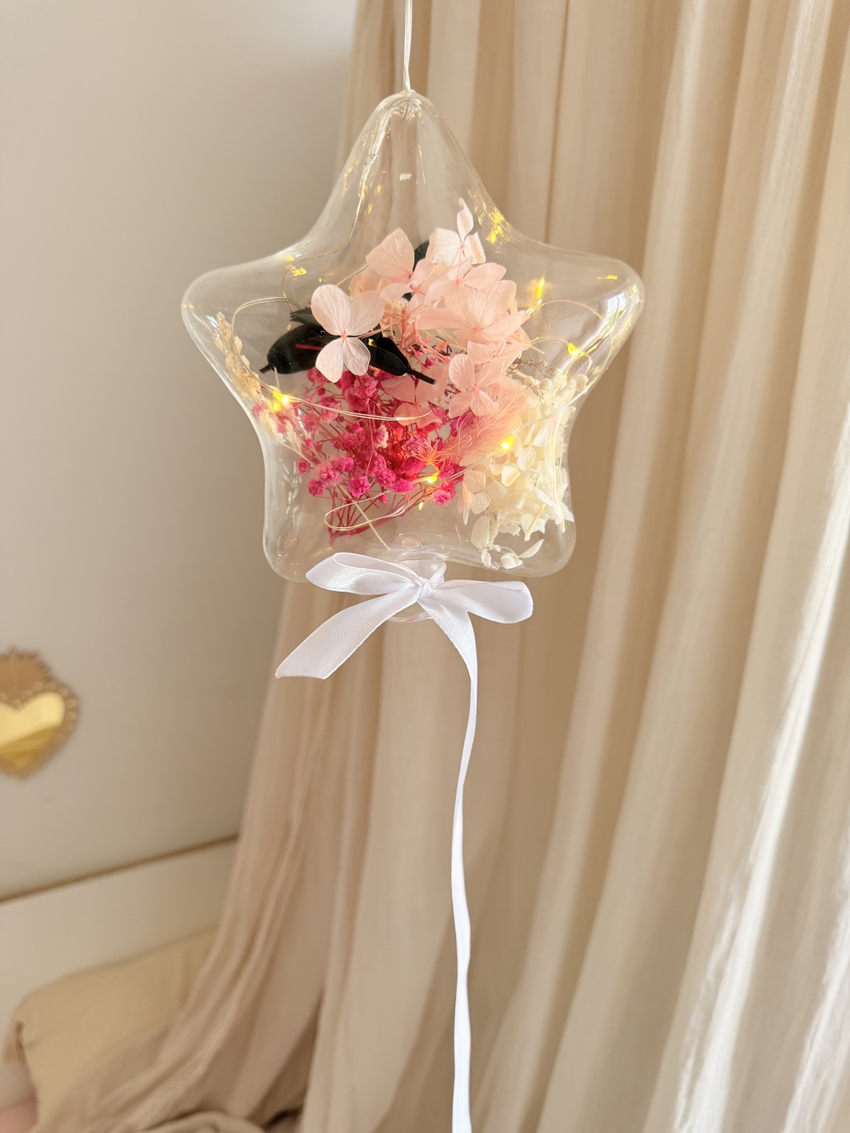 Ballon étoile fleurs séchées rose