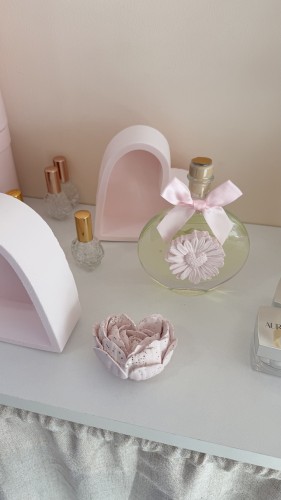Diffuseur de parfum avec sa marguerite
