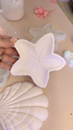 Etoile de mer et sa fleur monoï avec son parfum