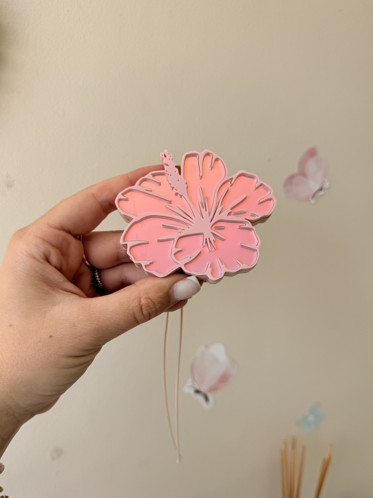 Hibiscus en Pendentif à parfumer ou Diffuseur voiture